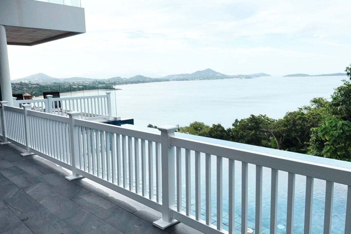 vinyl / pvc swimming pool fence