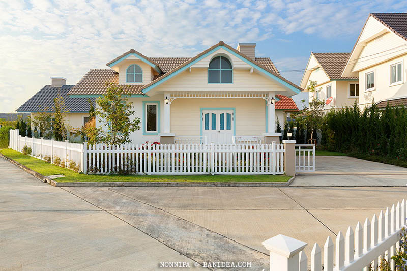 แบบรั้วบ้านสวย ๆ รั้ว uPVC สำเร็จรูป รั้วบ้านสไตล์อเมริกัน