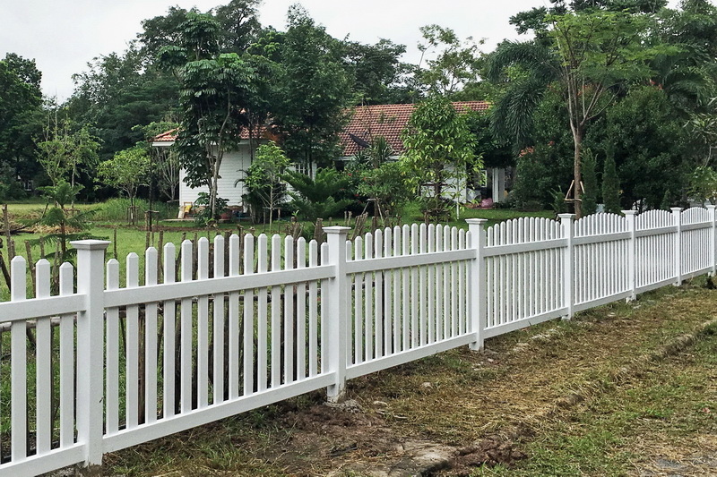 Fencing Contractors