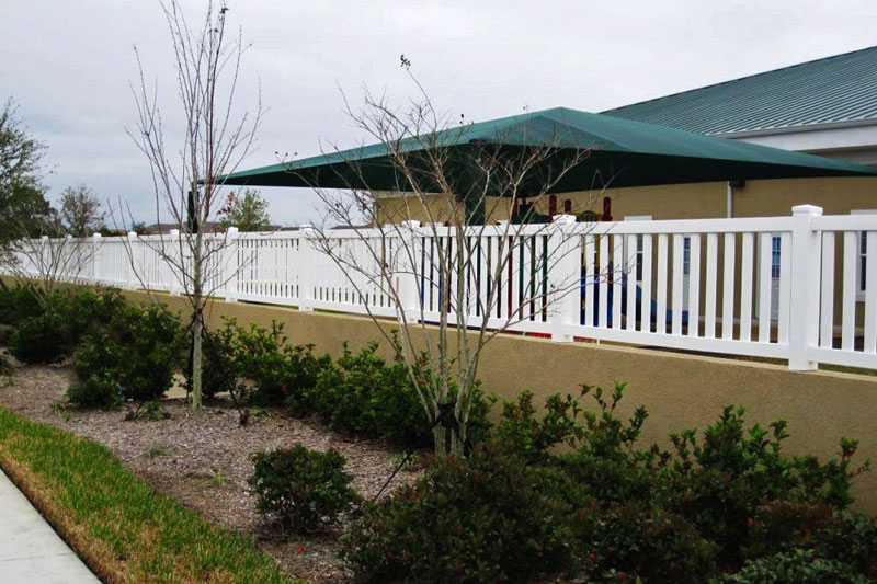 vinyl / pvc picket fence