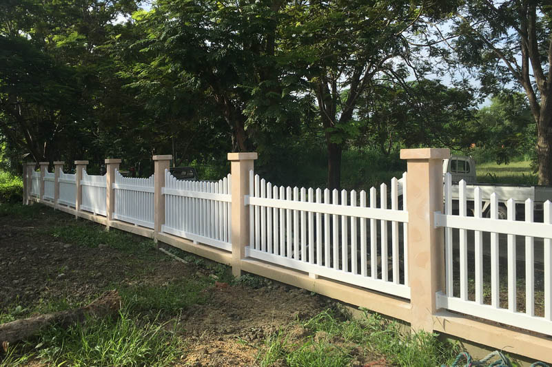 vinyl / pvc picket fence