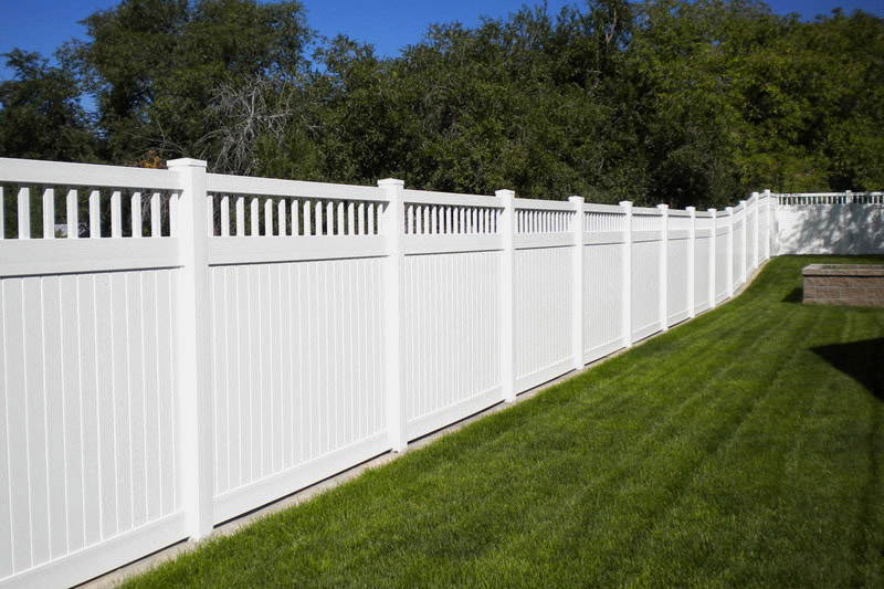 vinyl / pvc privacy fence