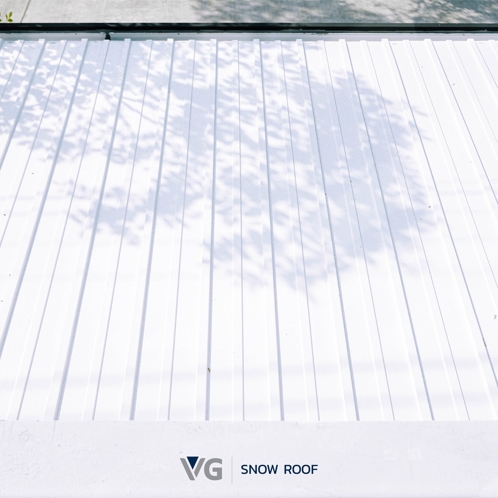 กันสาดหลังคาไวนิล ท้องเรียบ VG Snow Roof